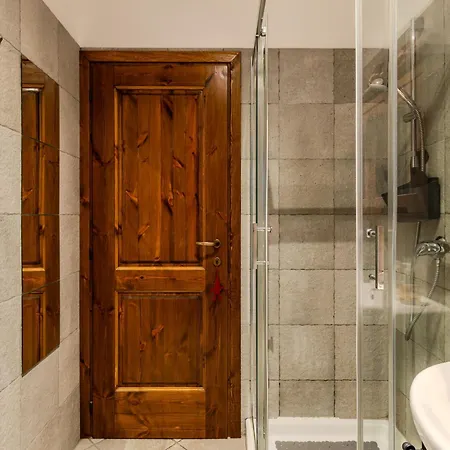 Fontana By Interhome دومازو